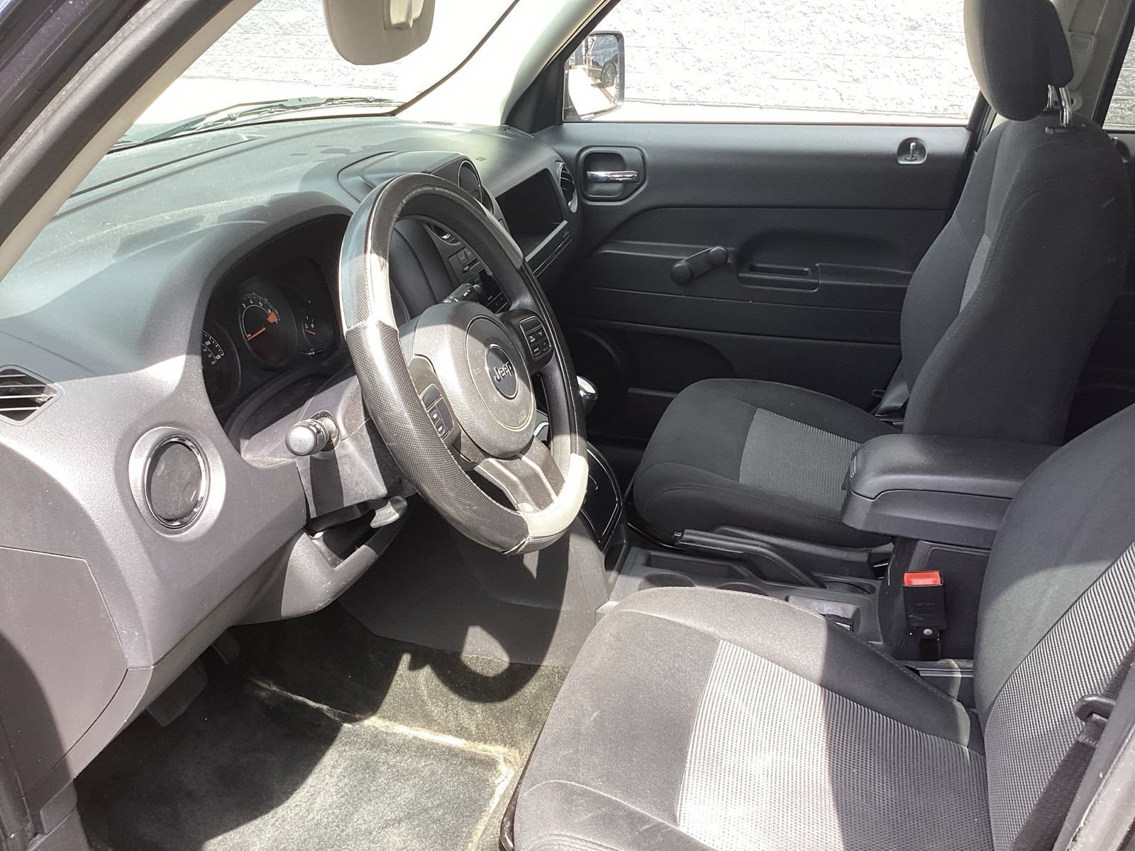 Used 2014 Jeep Patriot Sport AWD/4WD image 5
