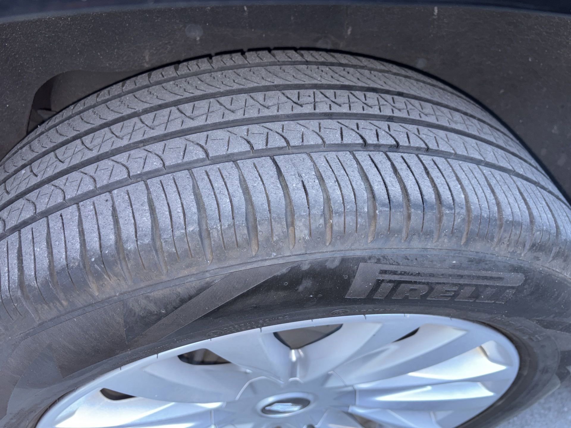 Used 2023 Cadillac Escalade ESV Luxury image 8