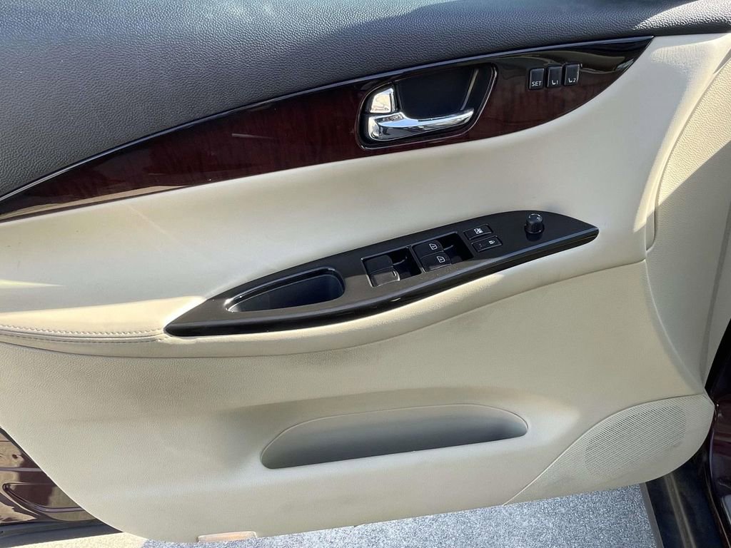 Used 2017 INFINITI QX50 AWD w/ Premium Plus Package image 15