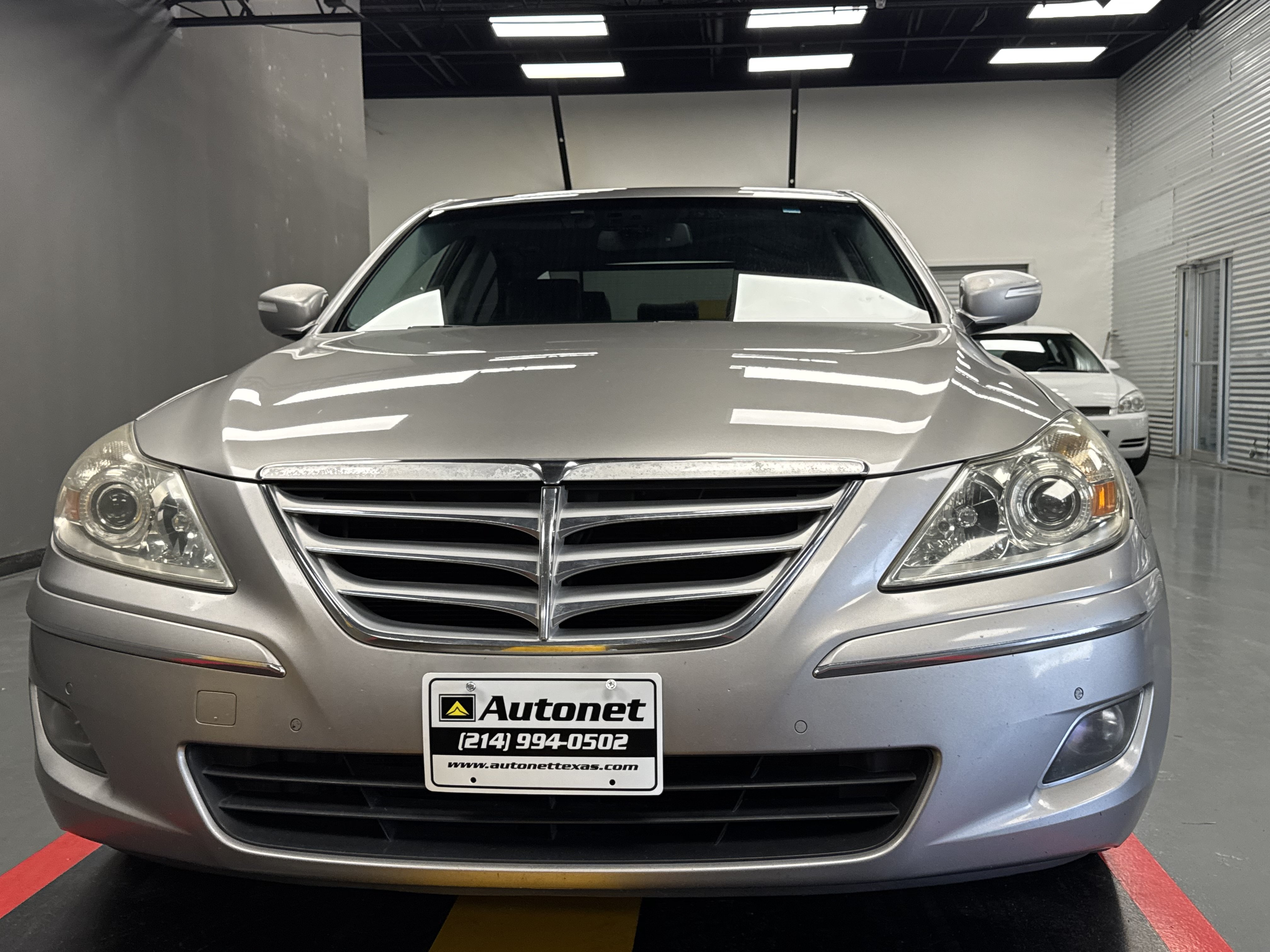 Used 2009 Hyundai Genesis 4.6 w/ Technology Pkg 5 RWD image 6