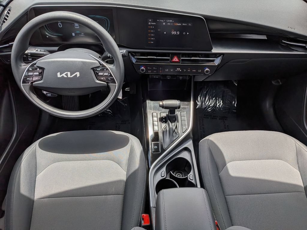 Used 2025 Kia Niro LX FWD image 25