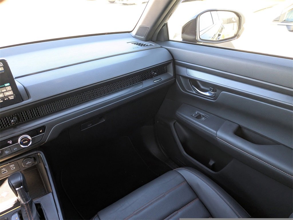 Used 2025 Honda CR-V Sport-L image 14