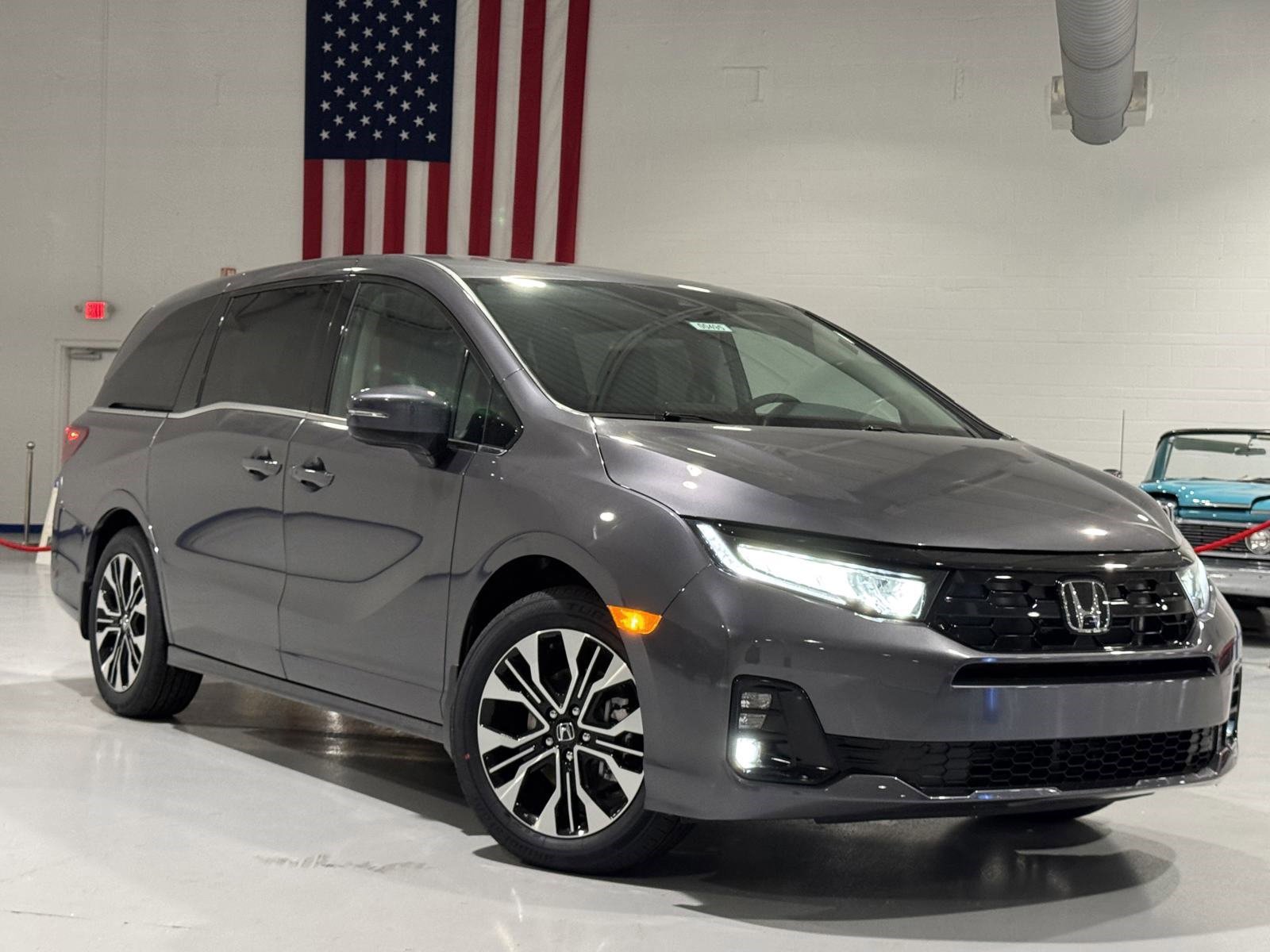 New 2026 Honda Odyssey Elite video 2