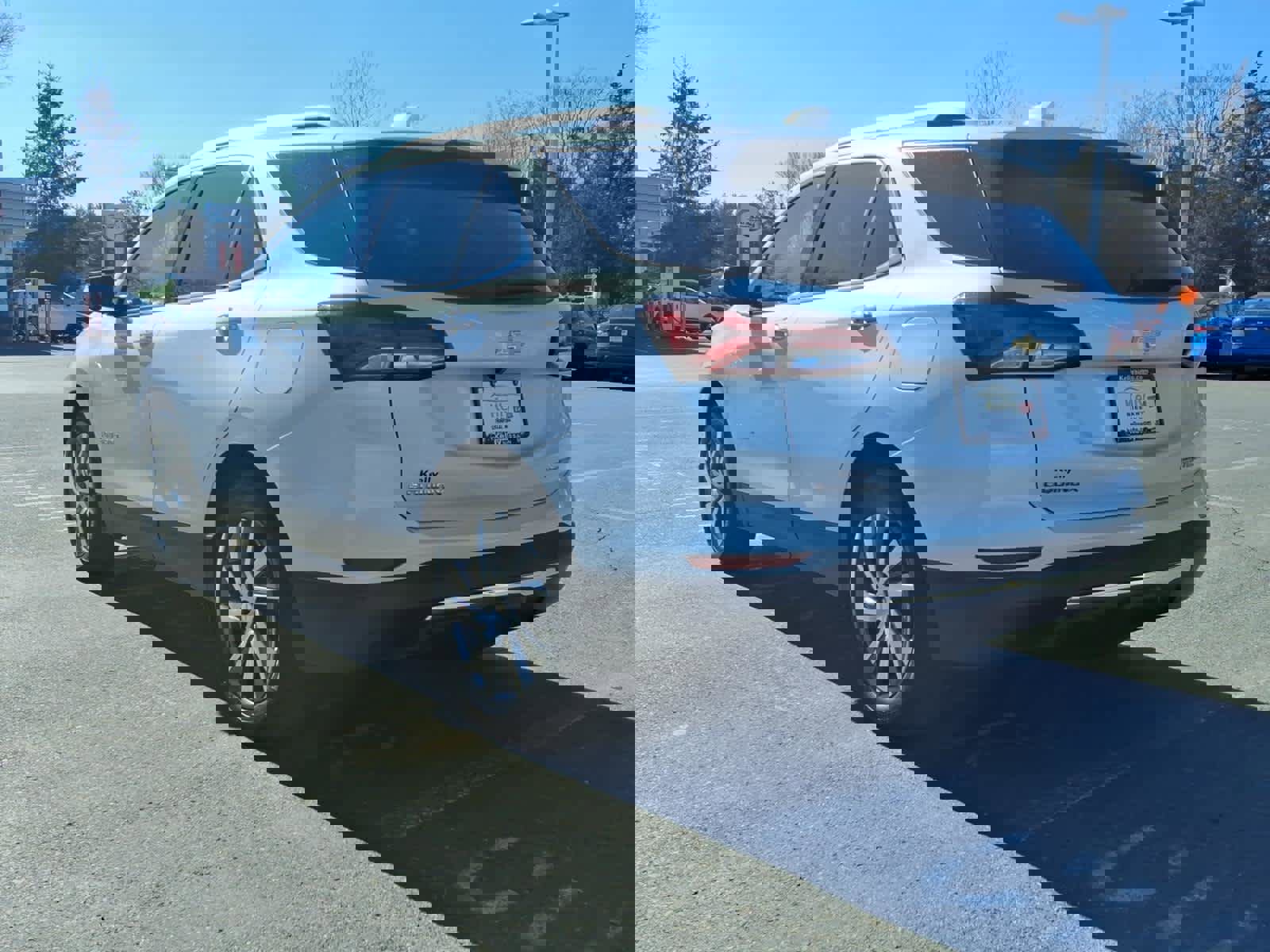 Used 2023 Chevrolet Equinox Premier image 6