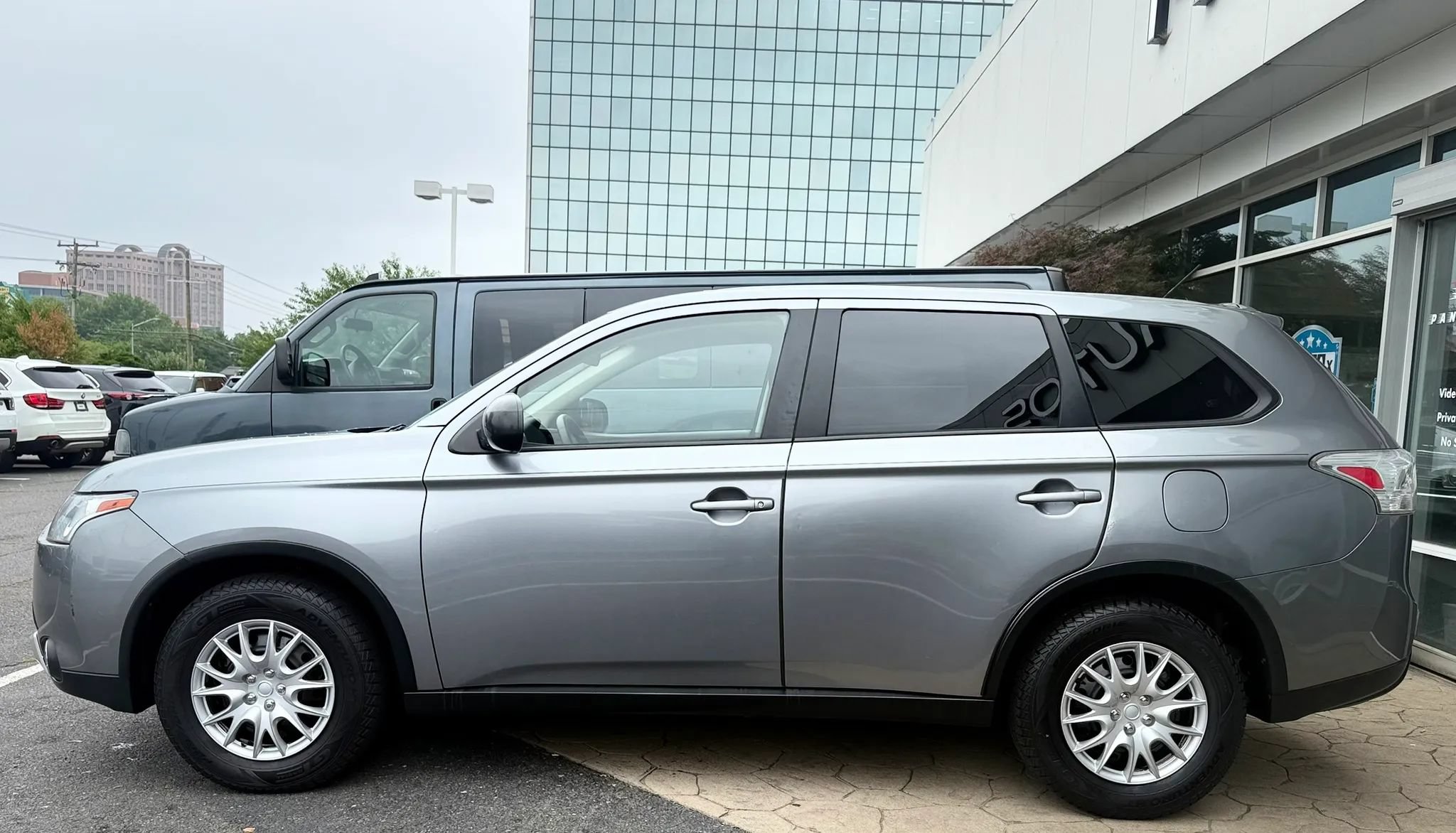 Used 2015 Mitsubishi Outlander ES FWD image 4