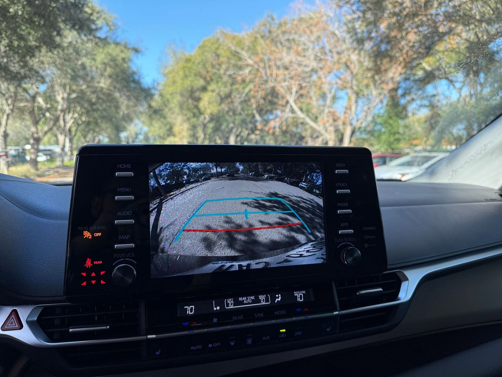 Used 2023 Toyota Sienna XLE image 24