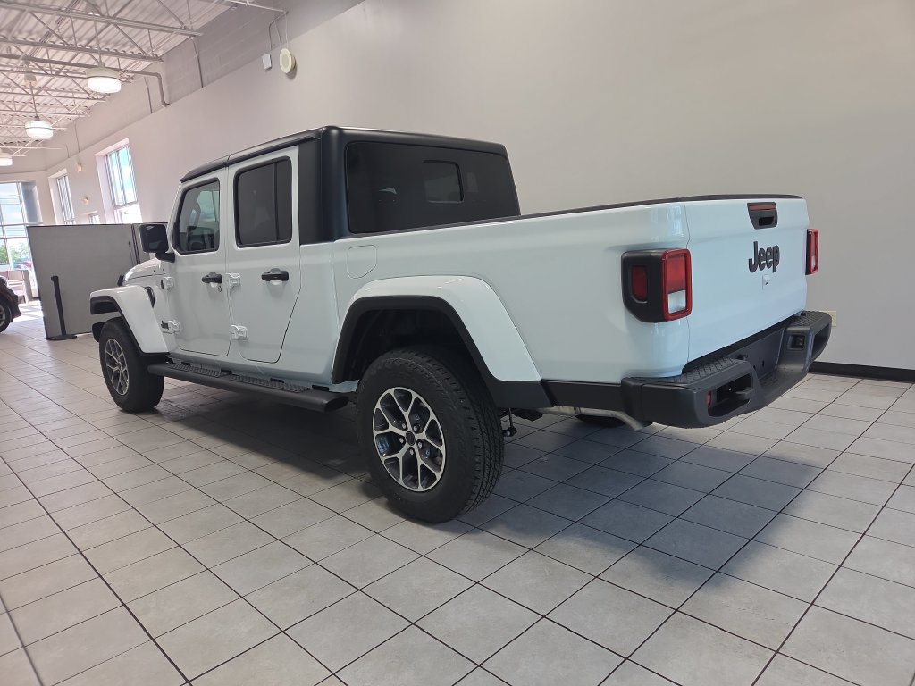 New 2027 Jeep Gladiator Sport AWD/4WD image 6