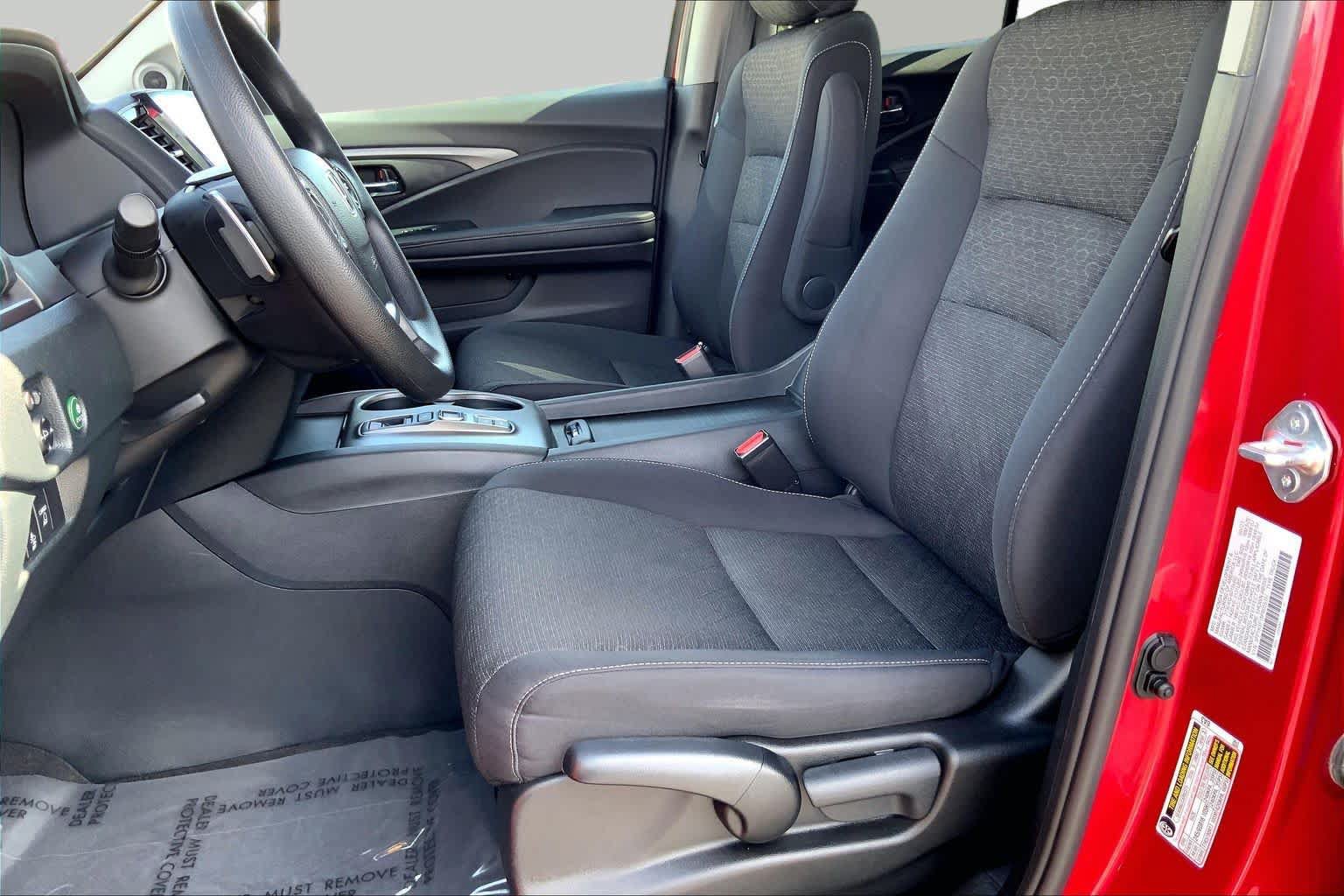 Used 2023 Honda Ridgeline Sport image 7