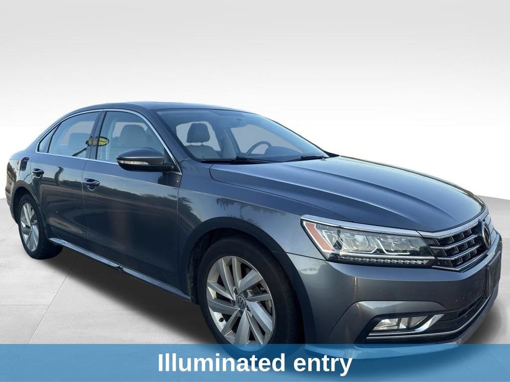 Used 2018 Volkswagen Passat 2.0T SE FWD image 15