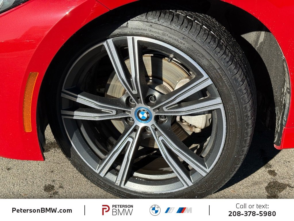 Used 2023 BMW 330e xDrive w/ Premium Package image 11