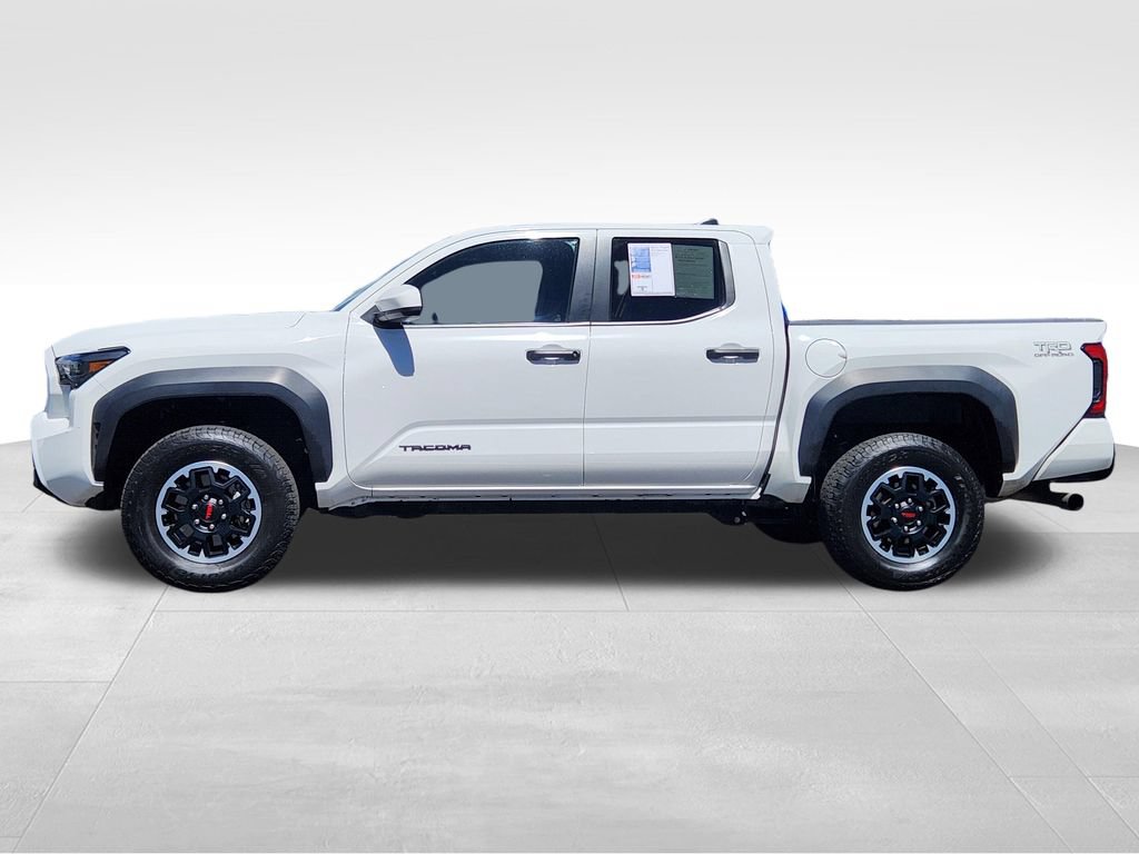 Used 2024 Toyota Tacoma TRD Off-Road AWD/4WD image 5