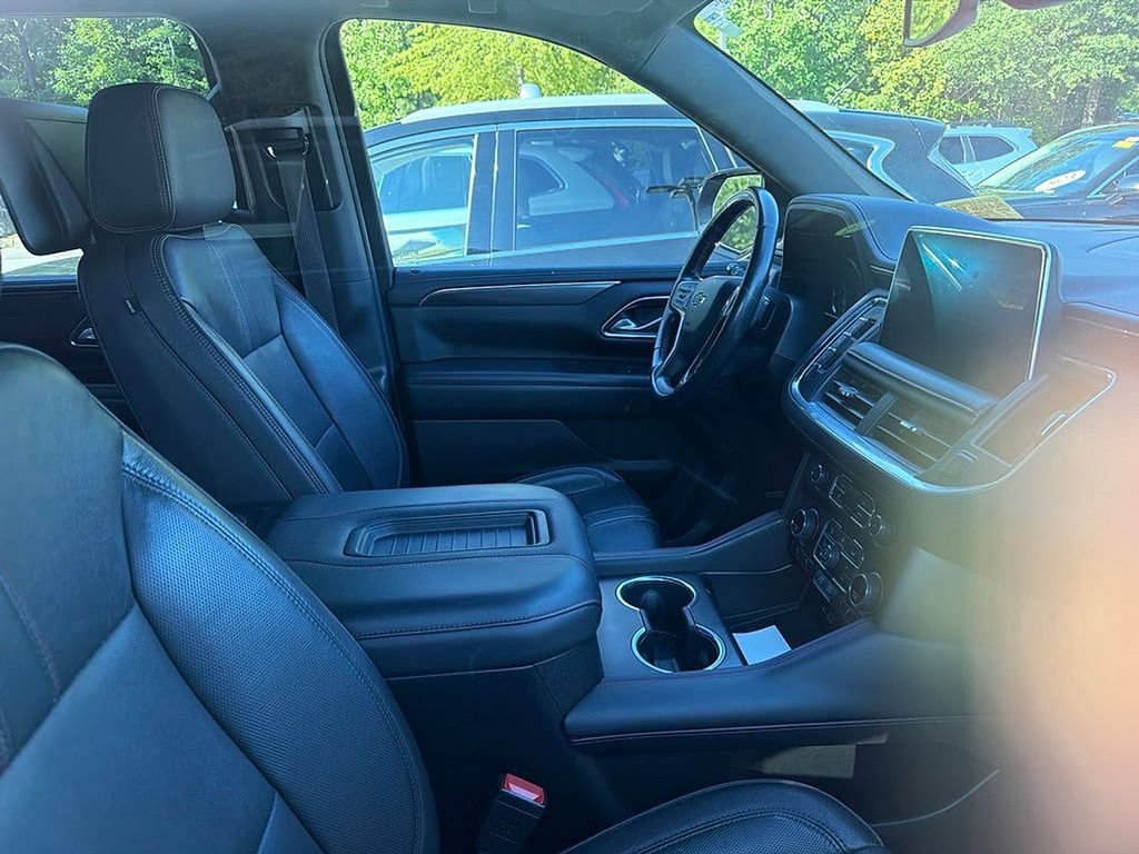 Used 2021 Chevrolet Suburban RST w/ Luxury Package AWD/4WD image 8
