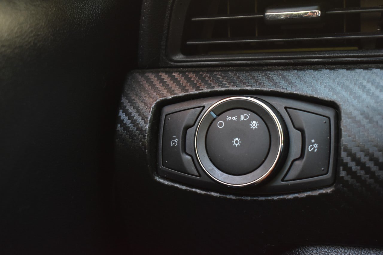 Used 2022 Ford Mustang Coupe RWD image 23