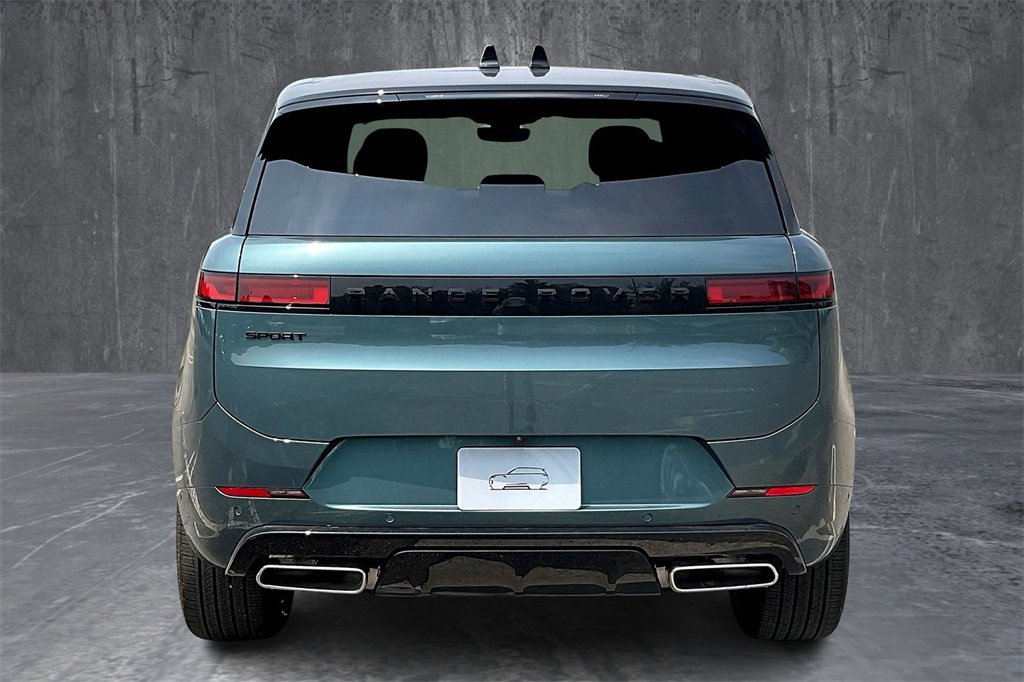 New 2025 Land Rover Range Rover Sport Dynamic SE image 4