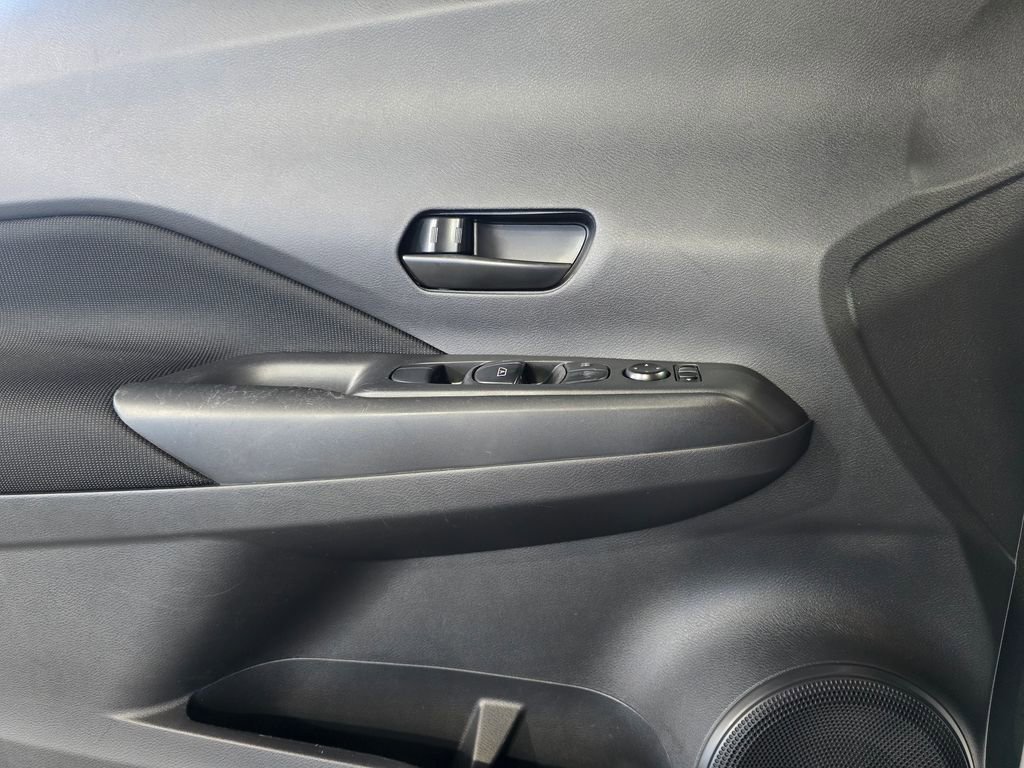 Used 2021 Nissan Kicks S image 12