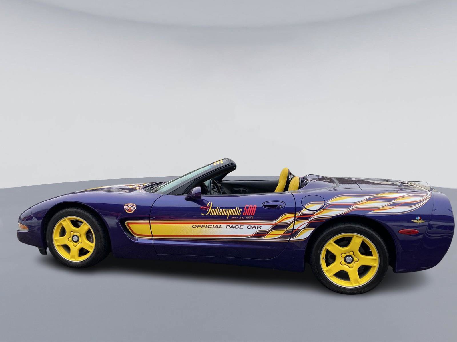 Used 1998 Chevrolet Corvette Convertible w/ Memory Pkg RWD image 3