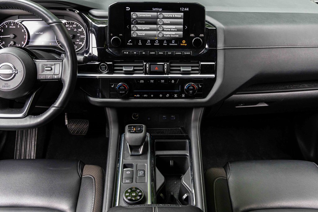 Certified 2024 Nissan Pathfinder SL image 10