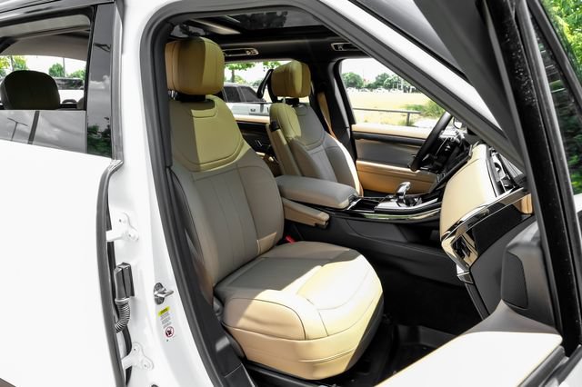 New 2026 Land Rover Range Rover Sport SE AWD/4WD image 41