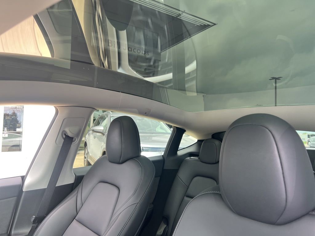 Used 2023 Tesla Model Y Performance AWD/4WD image 15