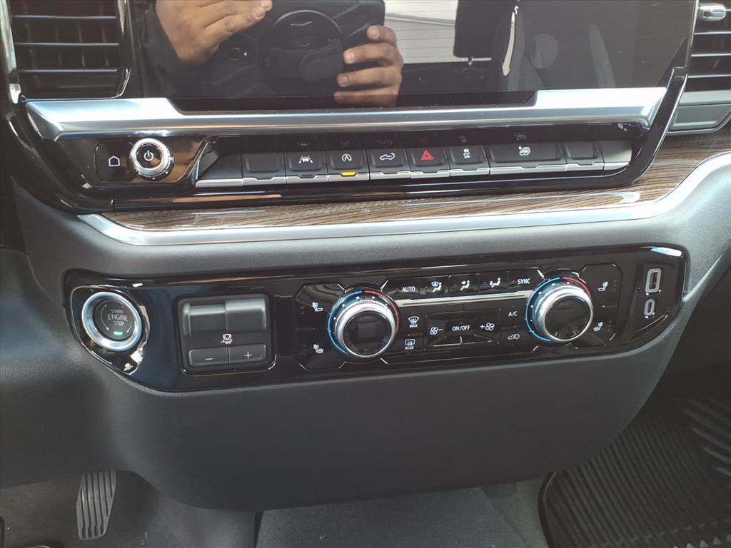 New 2026 GMC Sierra 1500 Elevation image 19