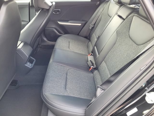 New 2025 Kia K4 GT-Line w/ GT-Line Sunroof Package FWD image 13