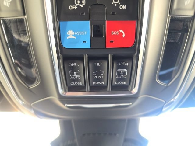 Used 2024 Jeep Wagoneer Launch Edition AWD/4WD image 27