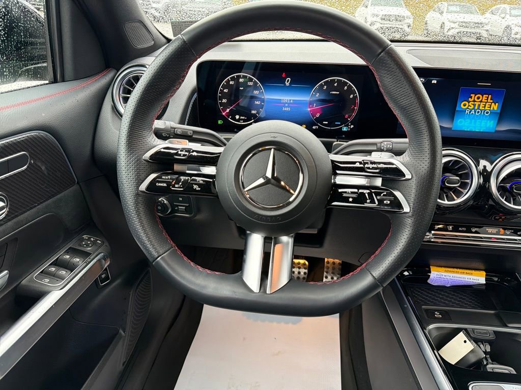 Certified 2025 Mercedes-Benz GLB 250 4MATIC image 15