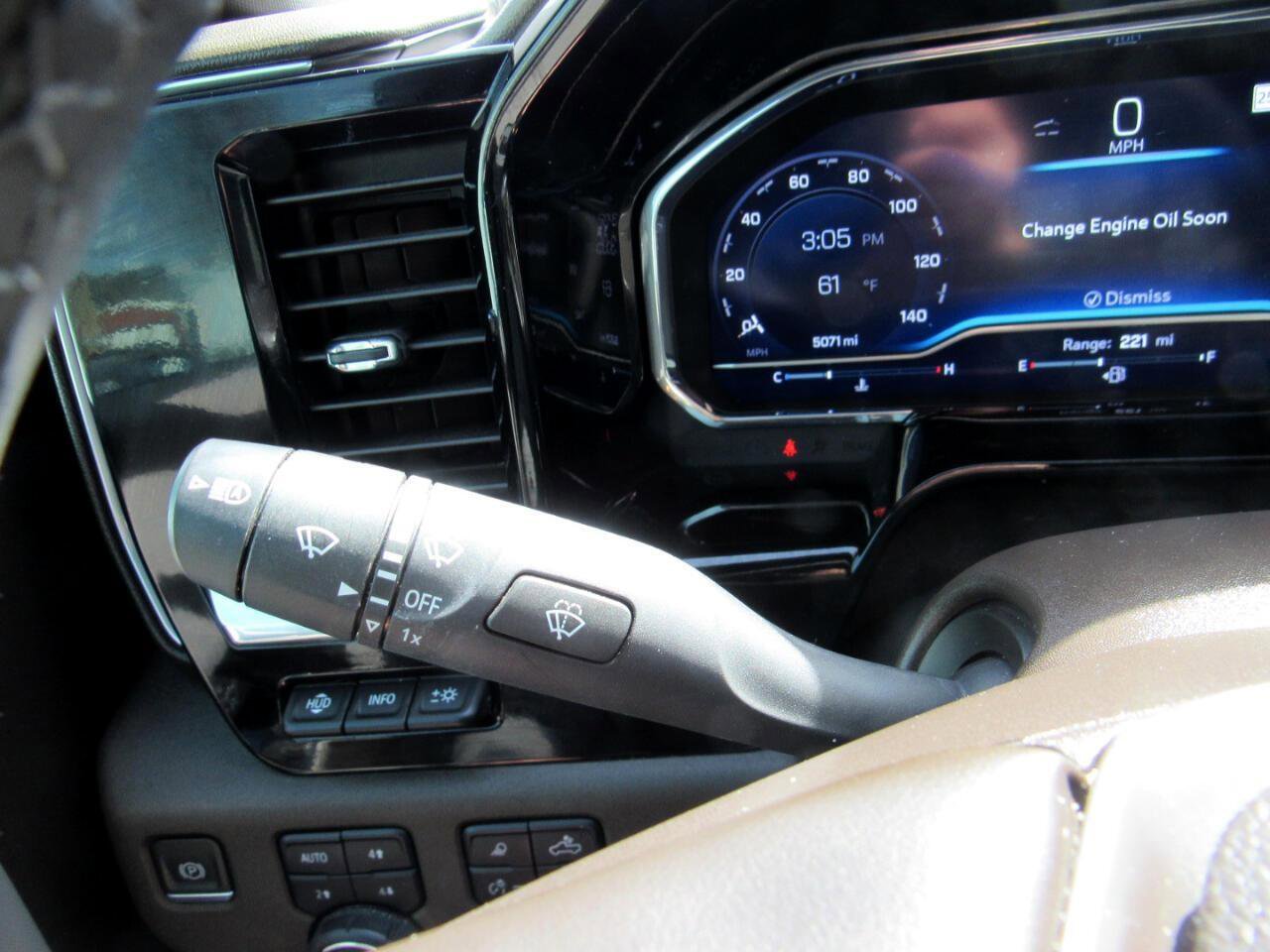 Used 2024 Chevrolet Silverado 3500 LTZ w/ LTZ Convenience Package image 28