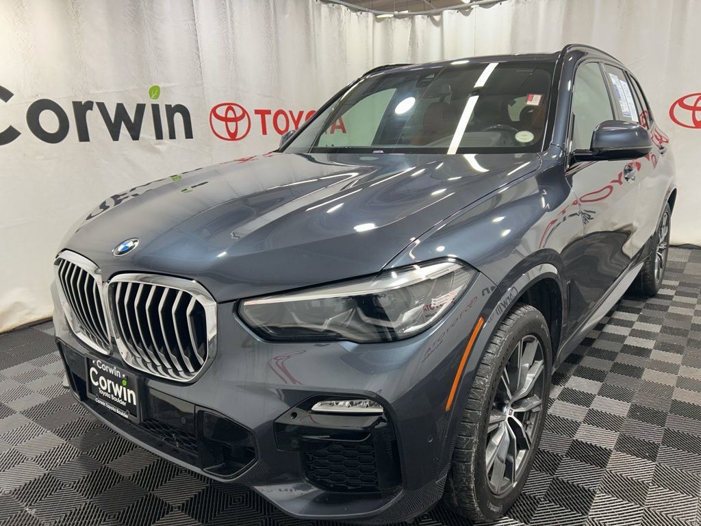 Used 2021 BMW X5 xDrive40i w/ M Sport Package image 3
