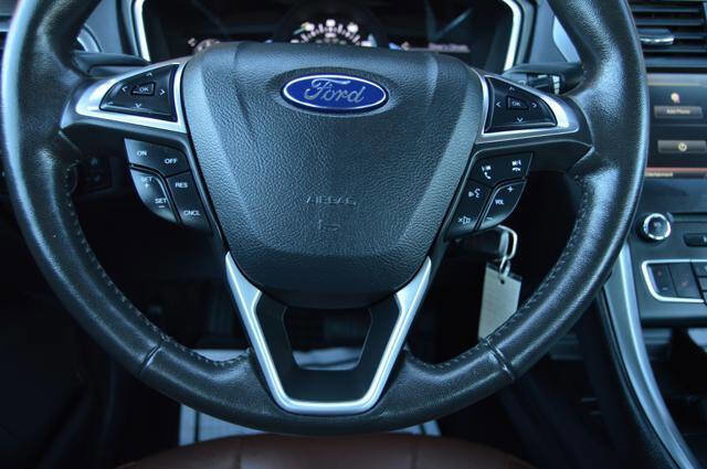 Used 2016 Ford Fusion SE w/ Equipment Group 202A image 18