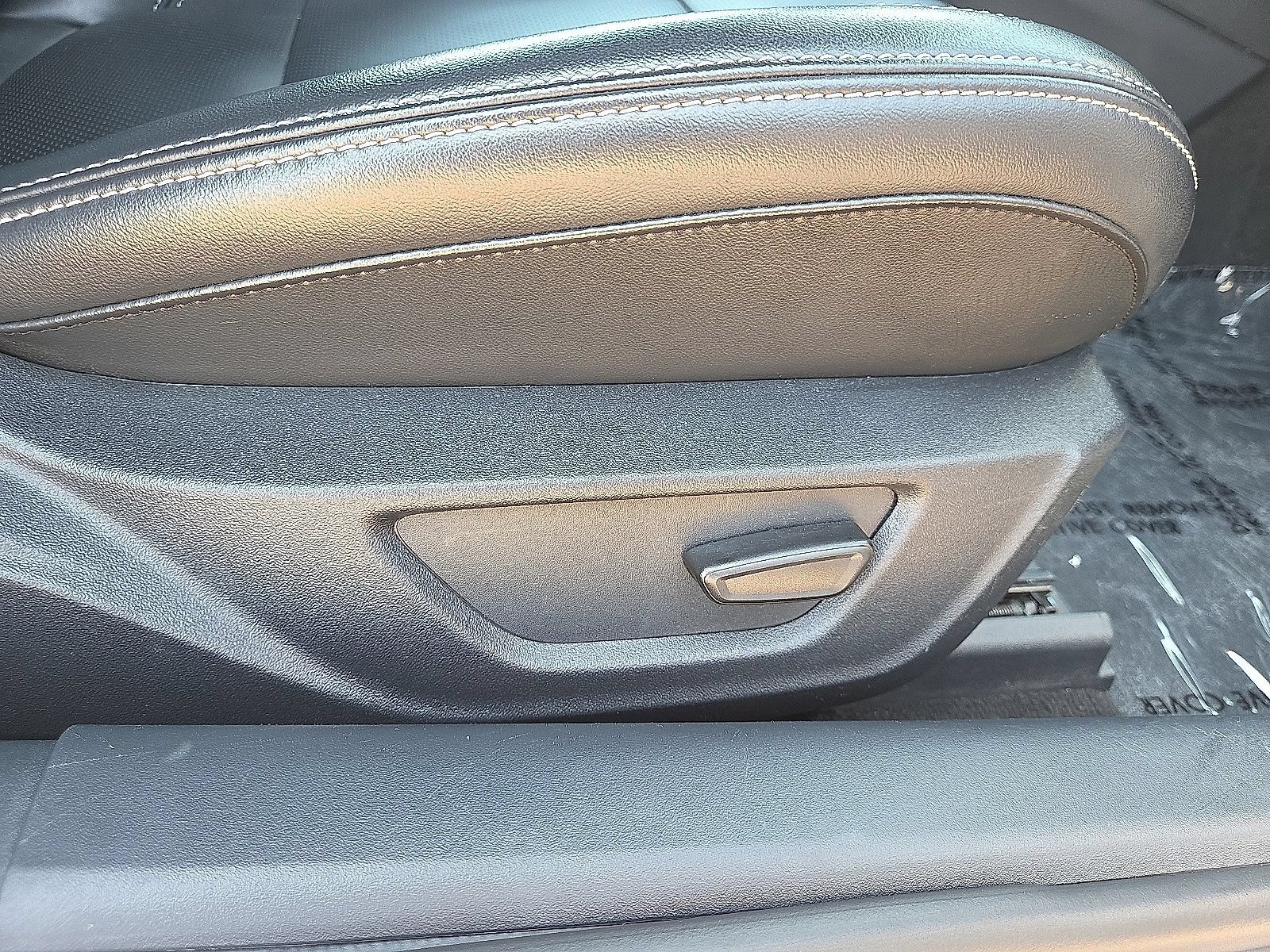 Used 2024 Ford Mustang Premium RWD image 15