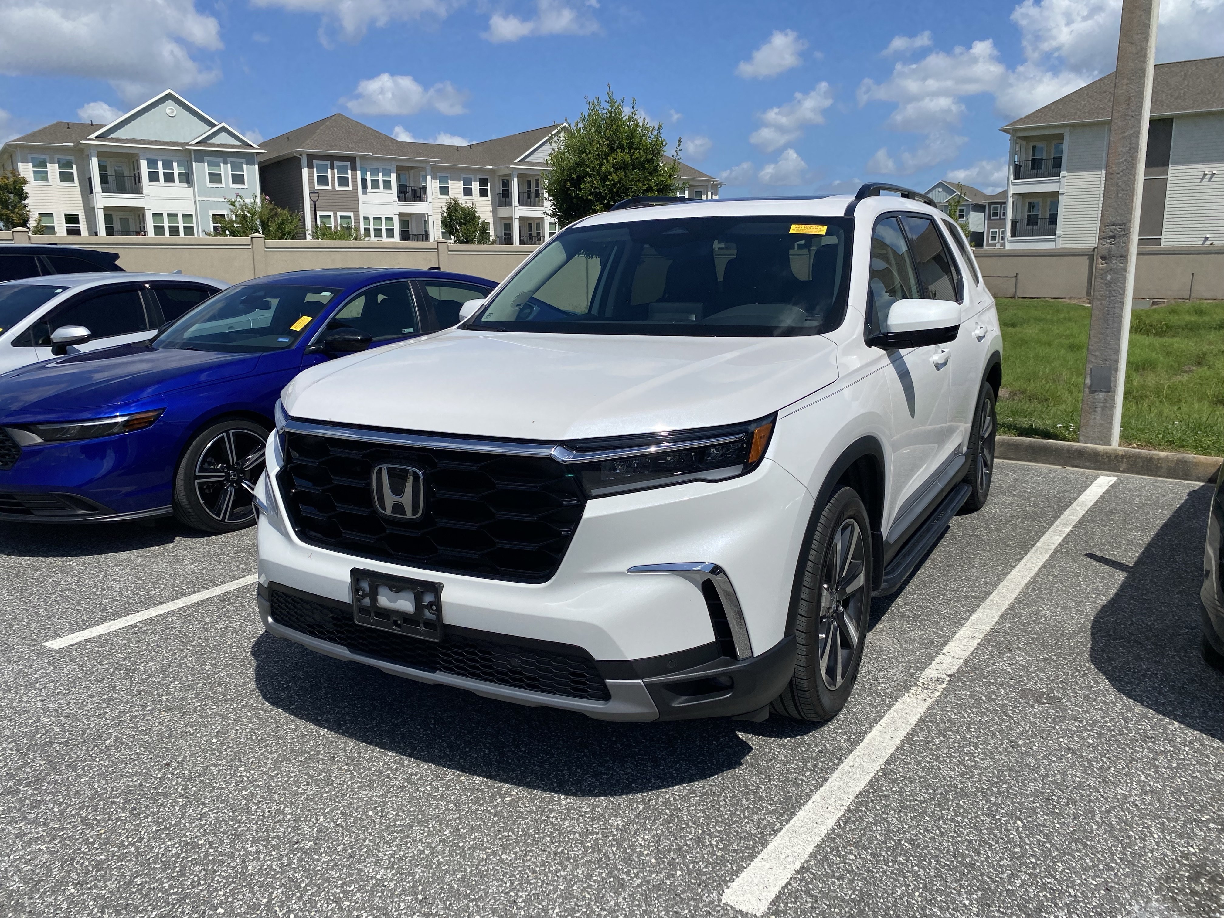 Used 2024 Honda Pilot Touring image 13