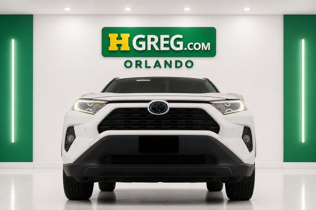 Used 2021 Toyota RAV4 XLE Premium AWD/4WD image 7