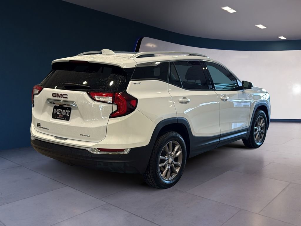 Used 2022 GMC Terrain SLT w/ Infotainment Package II image 7