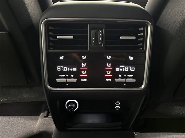 Used 2021 Porsche Cayenne image 30
