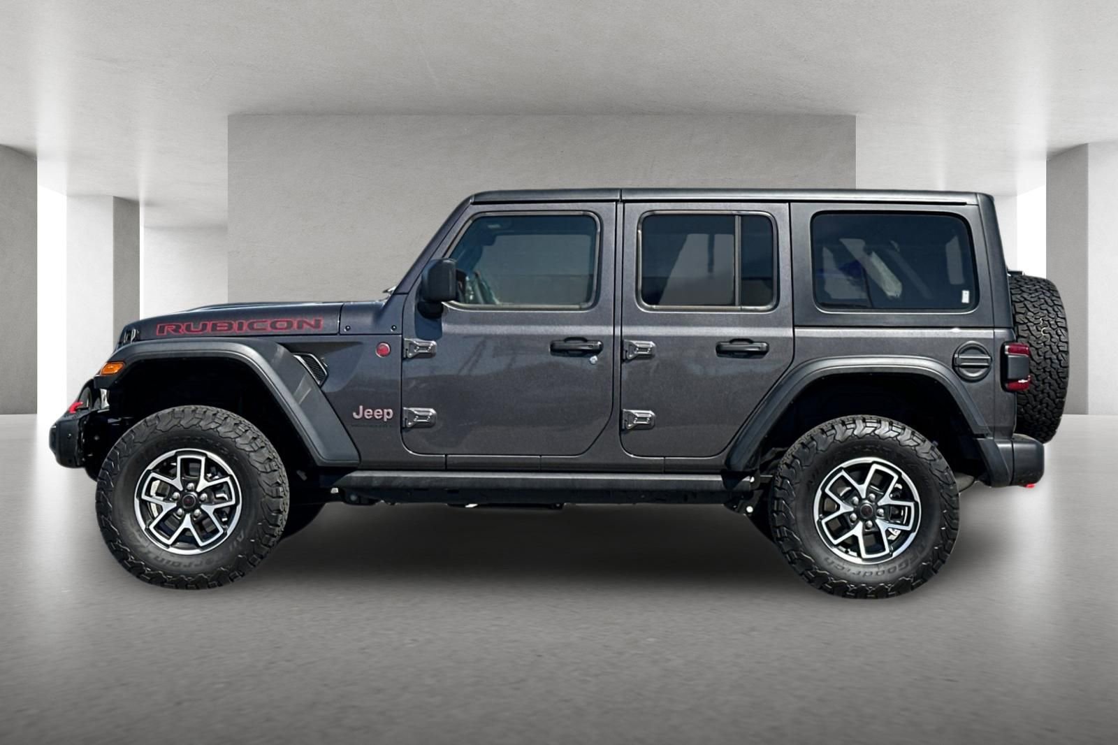 Used 2026 Jeep Wrangler Unlimited Rubicon w/ Steel Bumper Group image 7