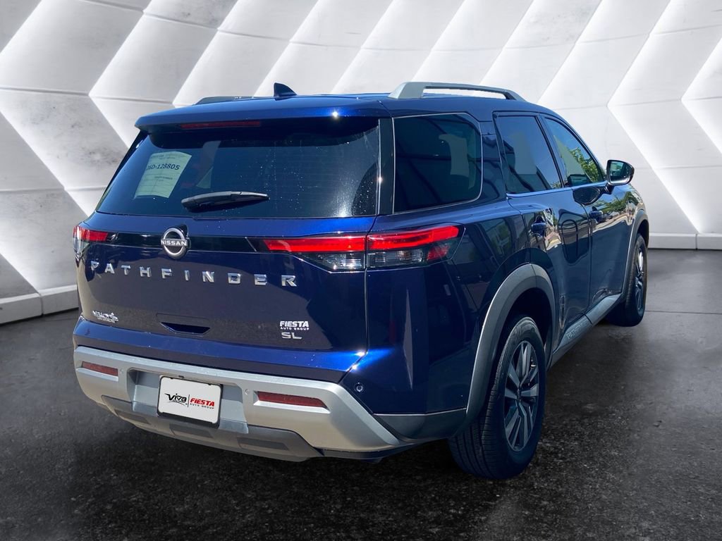 Used 2023 Nissan Pathfinder SL FWD image 4