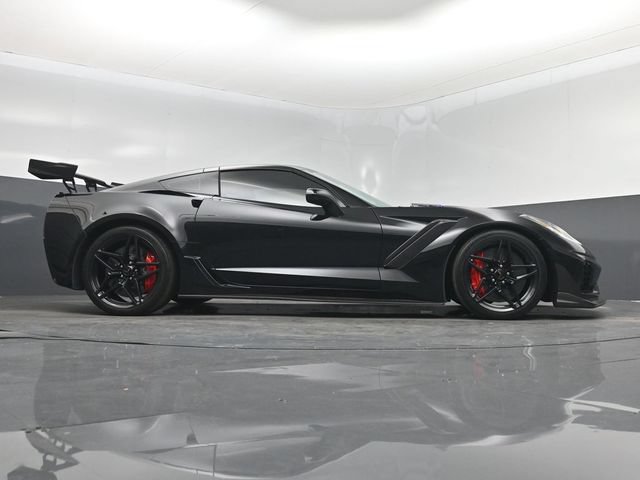 Used 2019 Chevrolet Corvette ZR1 RWD image 16