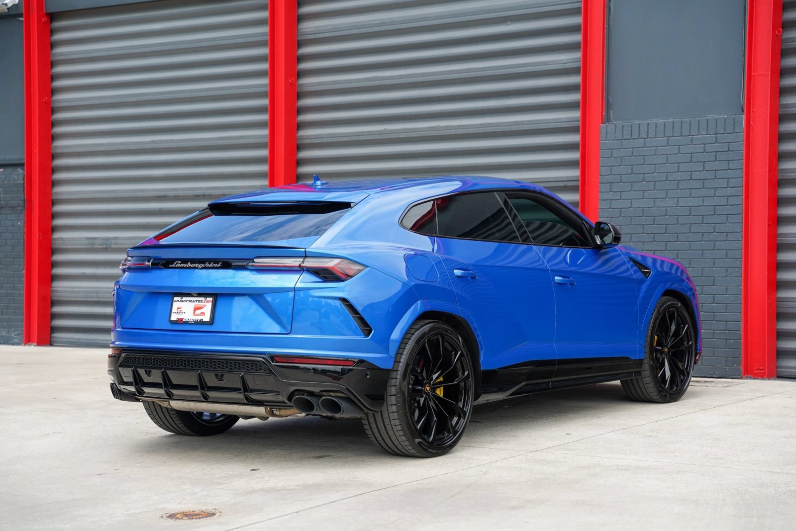 Used 2022 Lamborghini Urus AWD/4WD image 13