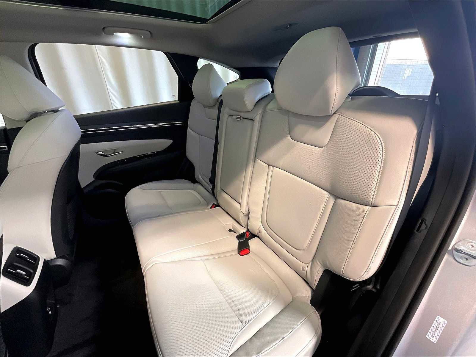 Used 2023 Hyundai Tucson Limited image 15