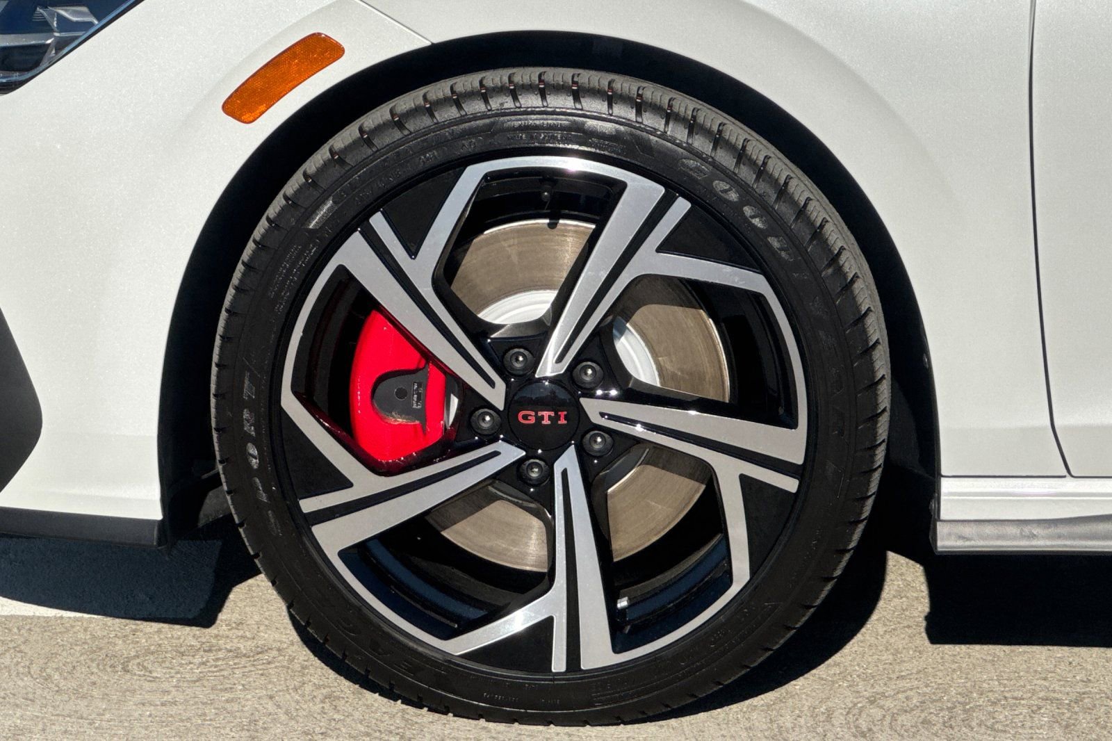 New 2026 Volkswagen GTI SE image 25