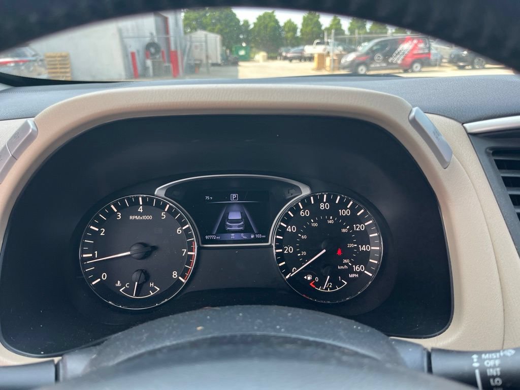 Used 2017 Nissan Pathfinder Platinum FWD image 23
