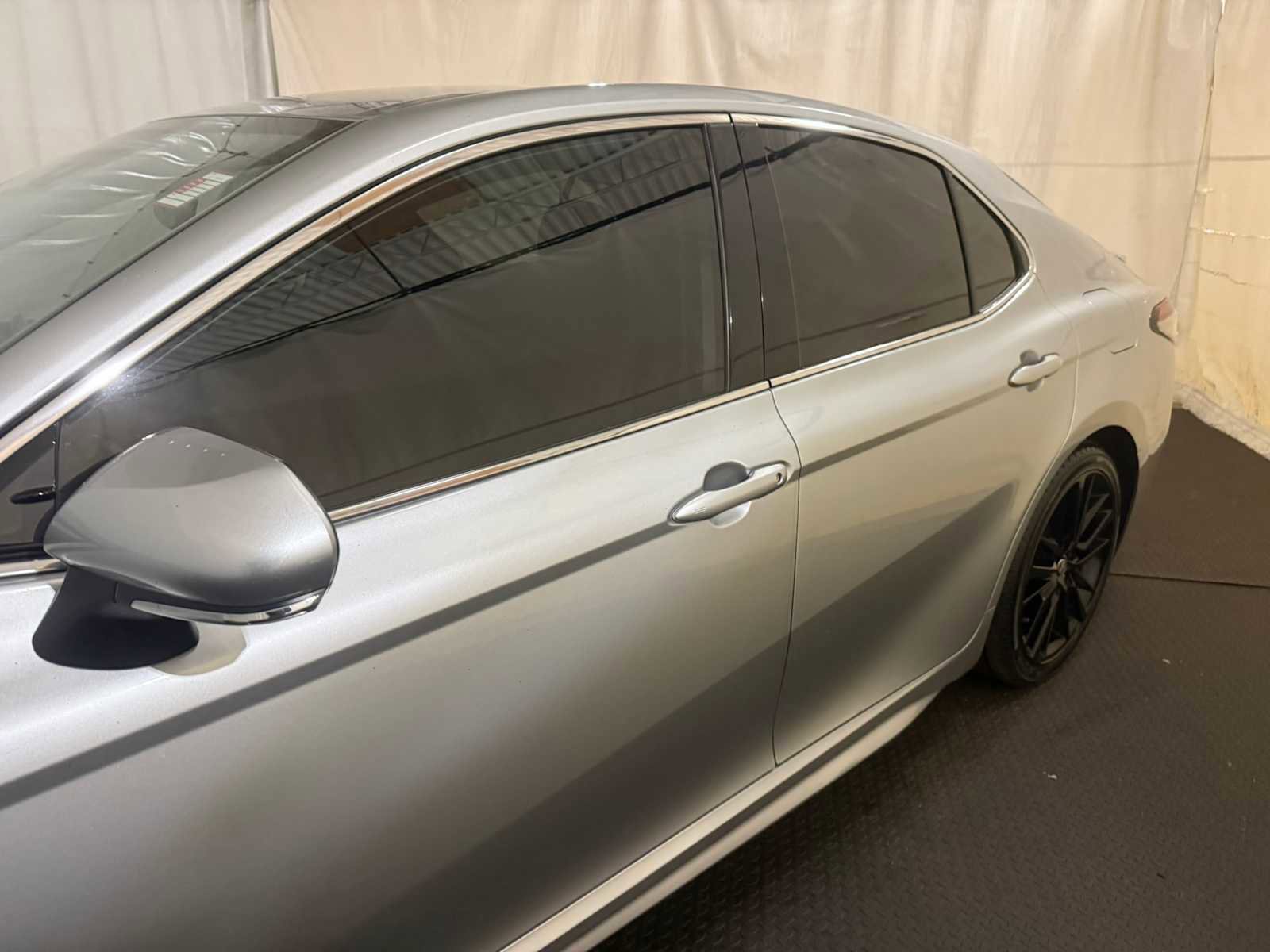 Used 2022 Toyota Camry XSE FWD image 7
