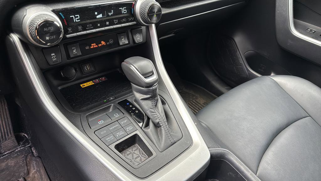 Used 2024 Toyota RAV4 XLE Premium w/ Weather Package image 27