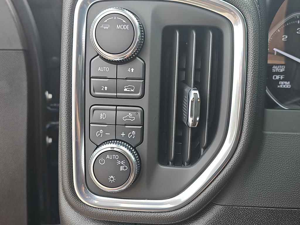 Certified 2021 GMC Sierra 1500 Elevation w/ LPO, Elevation Black Package AWD/4WD image 30