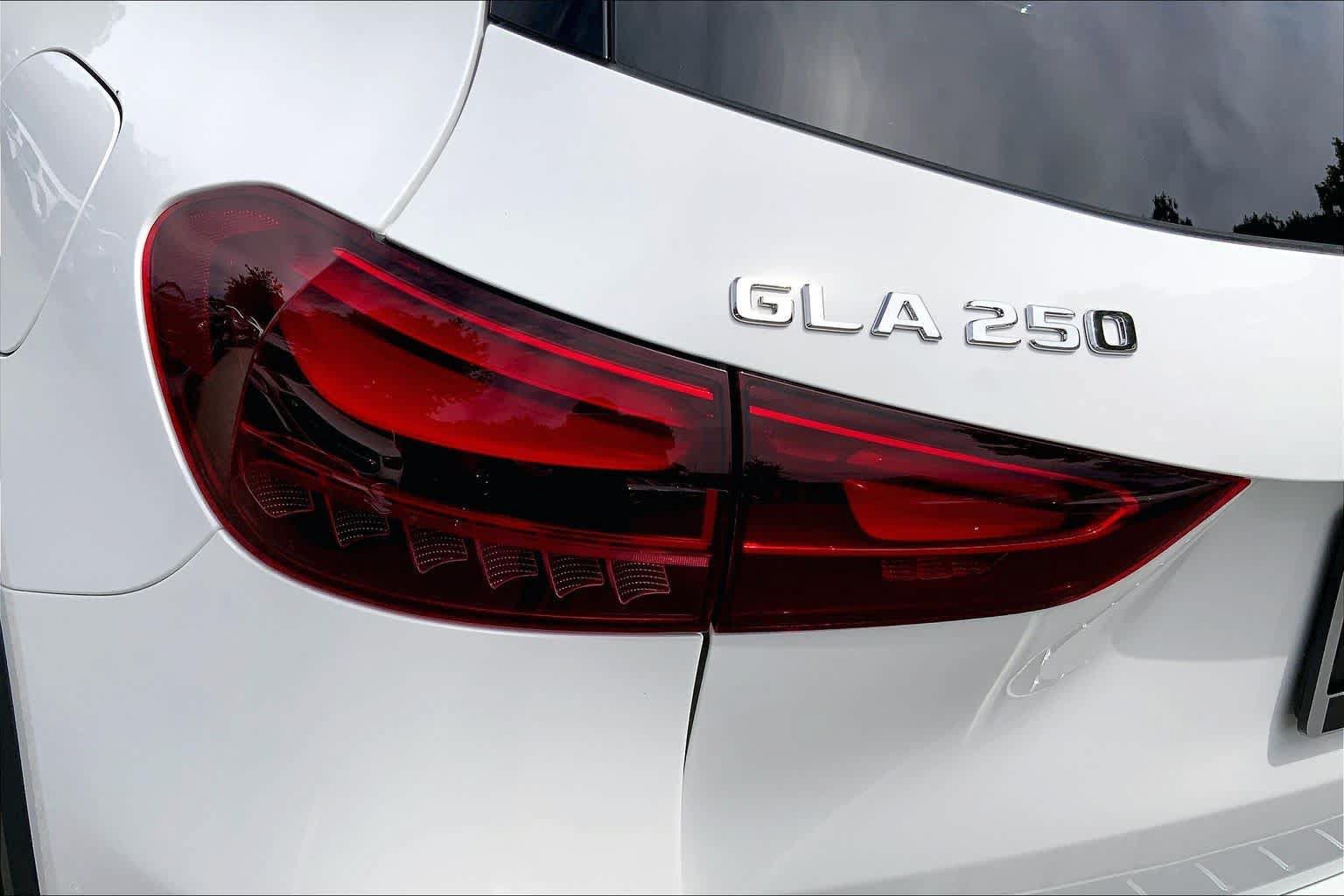 New 2026 Mercedes-Benz GLA 250 4MATIC image 18