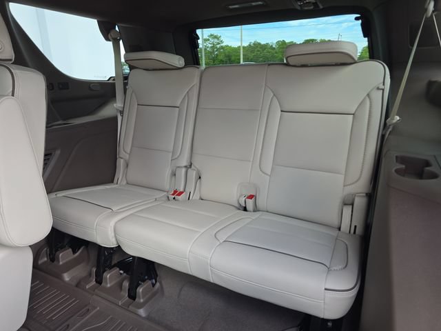 New 2026 GMC Yukon Denali w/ Denali Reserve Package AWD/4WD image 16