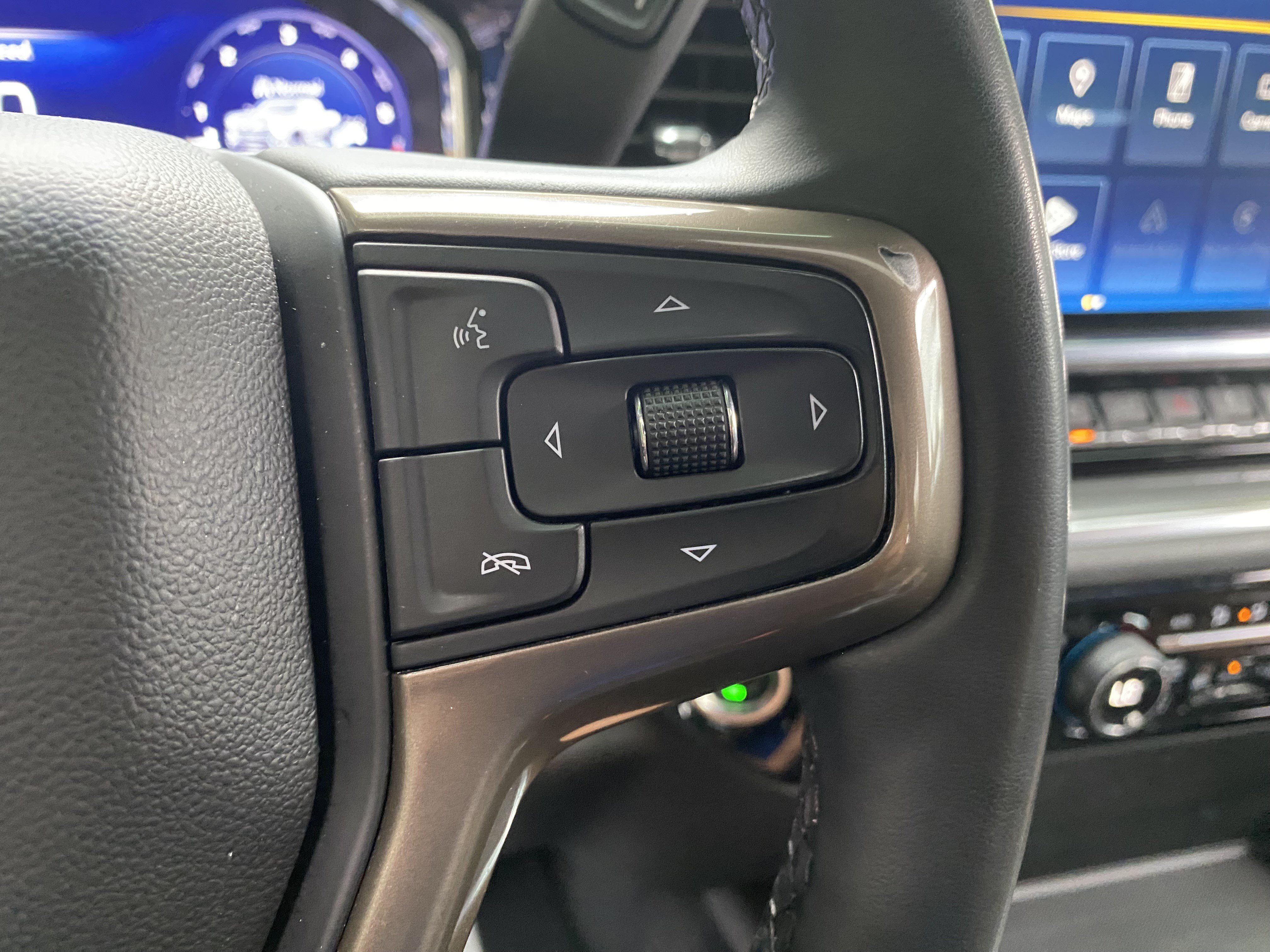 Used 2024 Chevrolet Silverado 2500 High Country w/ High Country Premium Package AWD/4WD image 22