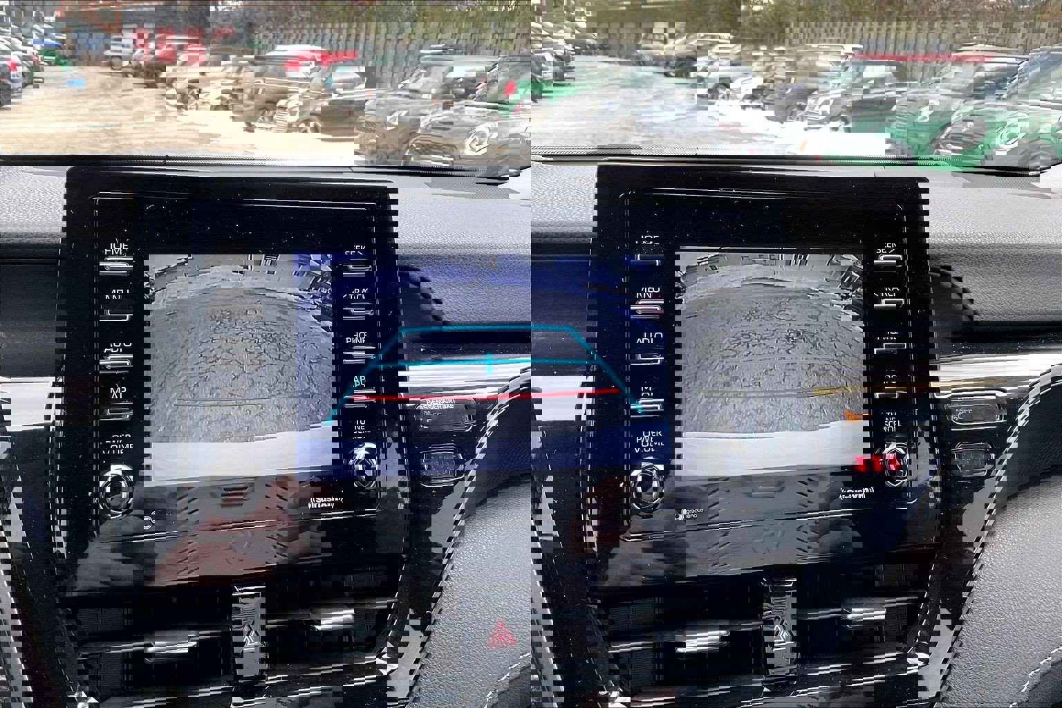 Used 2021 Toyota Camry SE image 21