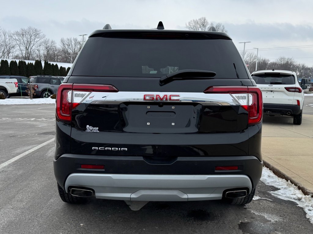 Used 2023 GMC Acadia SLE w/ Driver Convenience Package FWD image 9
